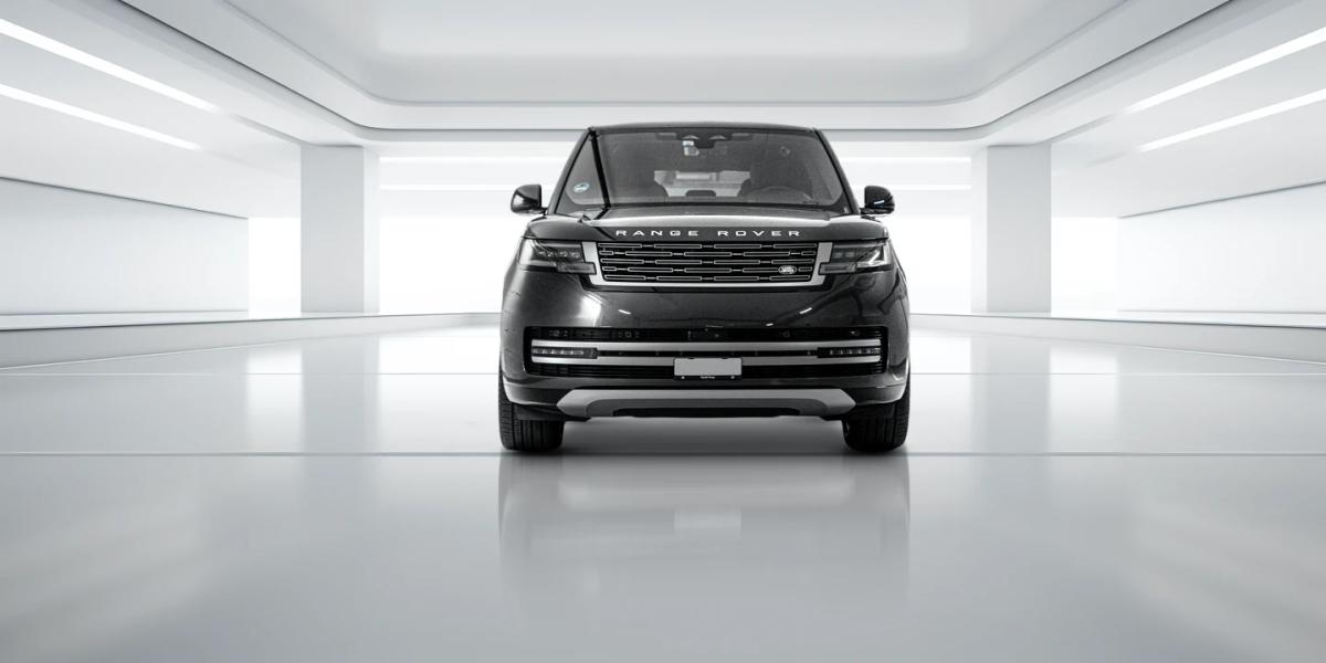 Image of a Land Rover RR Vogue